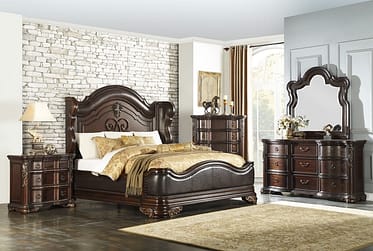 Royal Highlands Upholstered King 4 Piece Bedroom Set