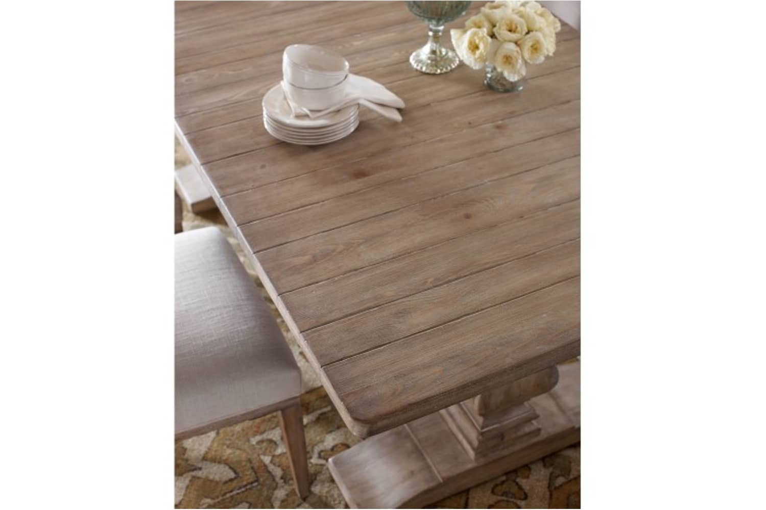 Monteverdi dining deals table