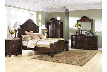 North Shore Queen Panel 4 Piece Bedroom Set
