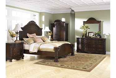 North Shore Queen Panel 5 Piece Bedroom Set