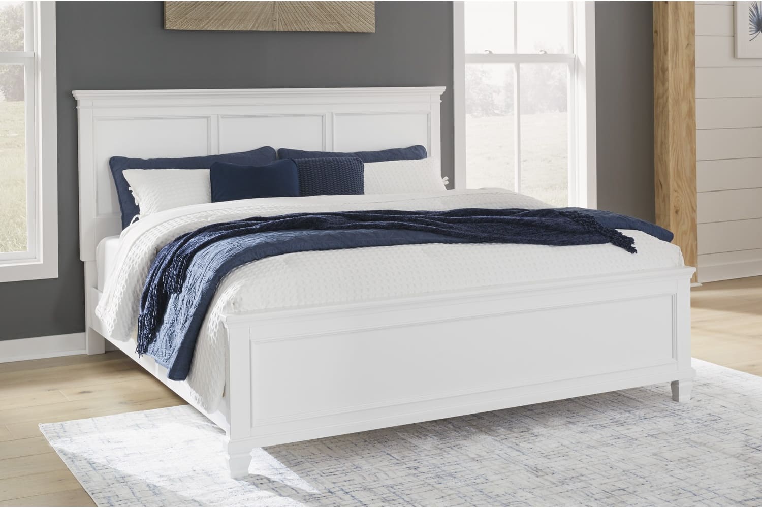 Fortman White Queen Bed - Georgia Furniture Mart