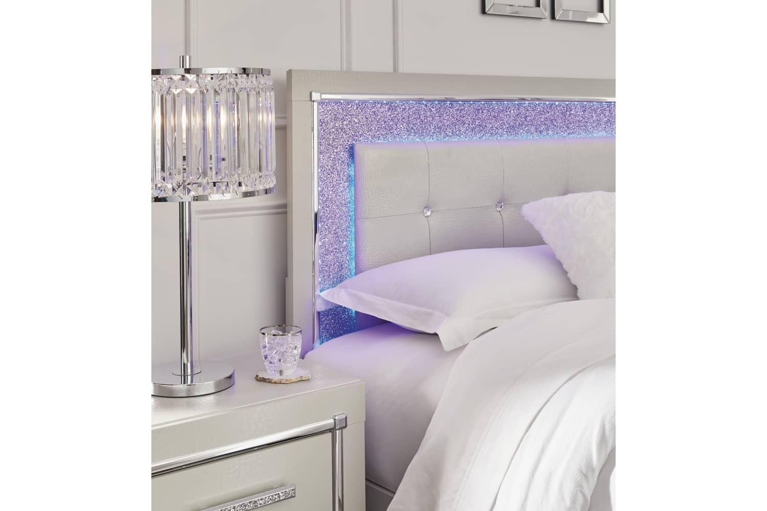 Zyniden Silver King Upholstered LED Panel Bed - Georgia Furniture Mart